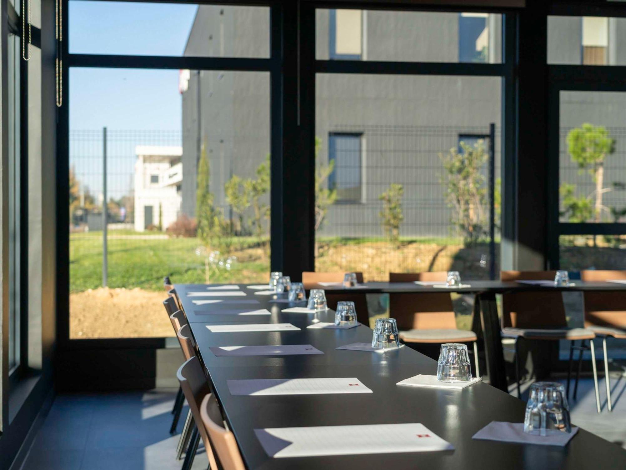 Ibis Saint Paul Trois Chateaux Ngoại thất bức ảnh