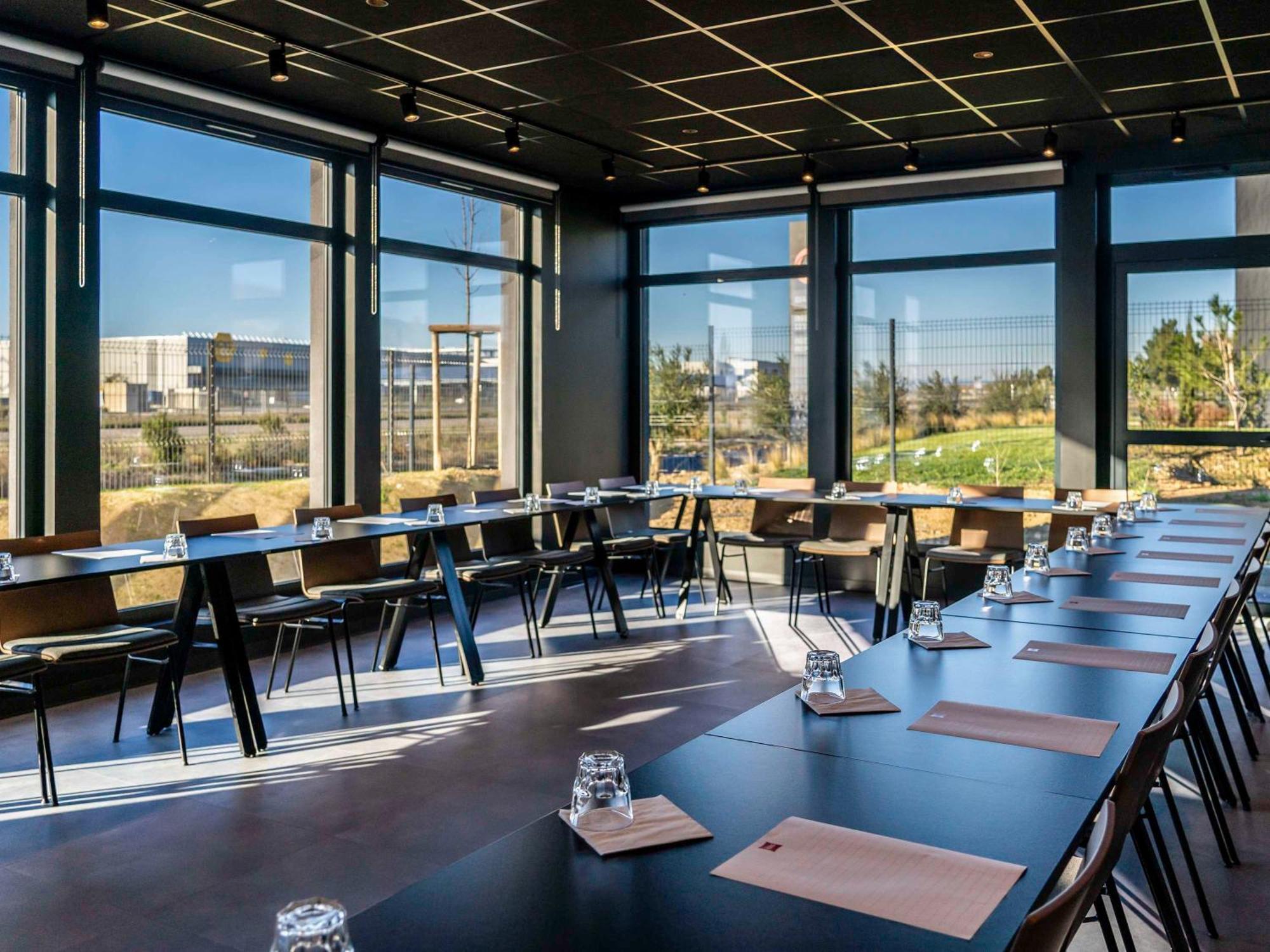 Ibis Saint Paul Trois Chateaux Ngoại thất bức ảnh